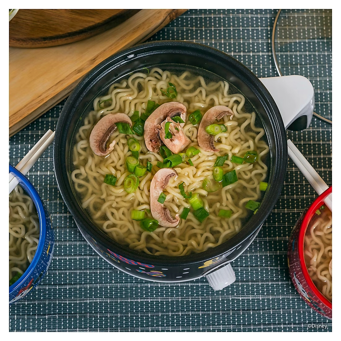 Uncanny Brands Disney Mickey Mouse Hot Pot with Ramen Bowls