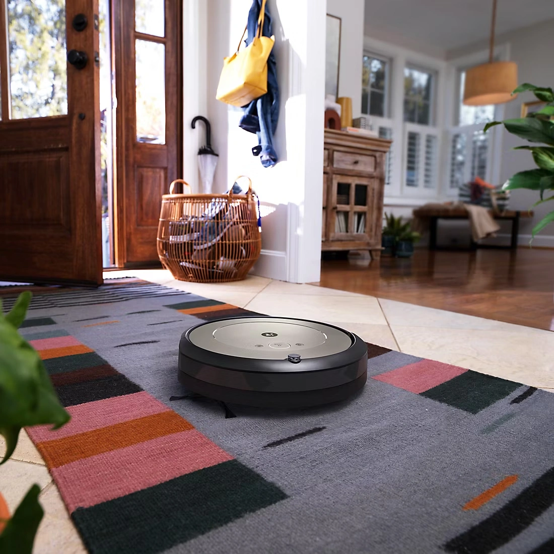 iRobot Roomba i1 Wi-Fi Connected Robot Vacuum