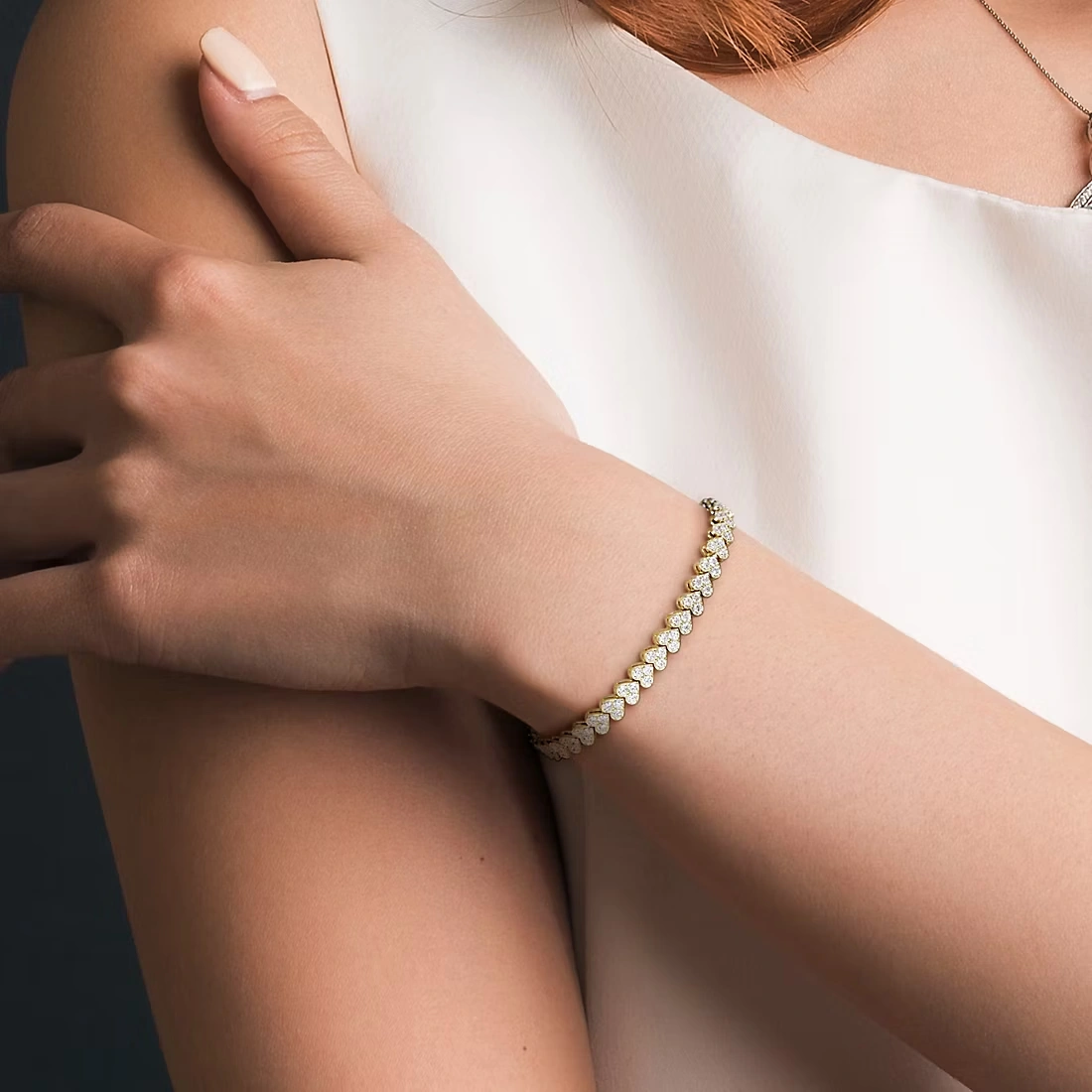 Lab-Grown Diamond Heart Tennis Bracelet in 14k Yellow Gold