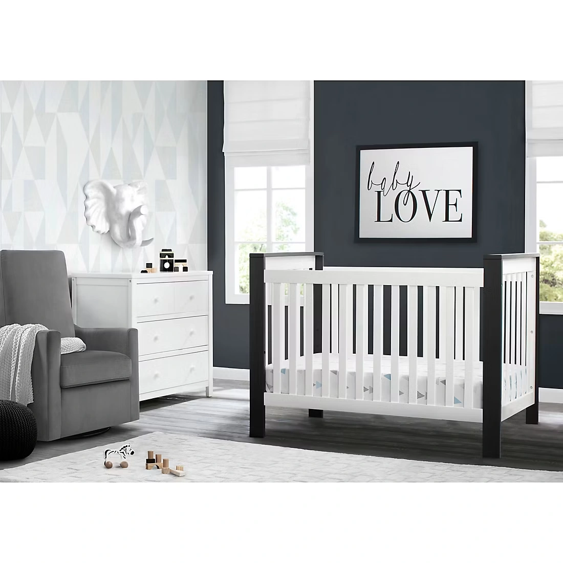 Delta Children Miles 4-in-1 Convertible Crib