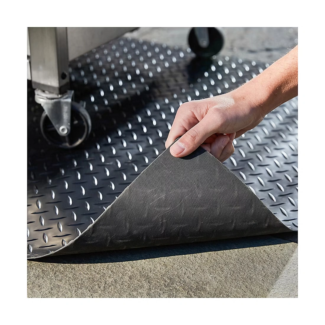 Berkley Jensen Heavy Duty Gas Grill Mat - Black